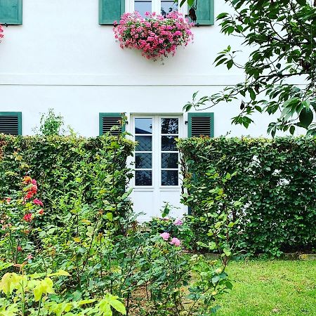 Isabelle'S Rosegarden Hotel Beckerich Exterior photo